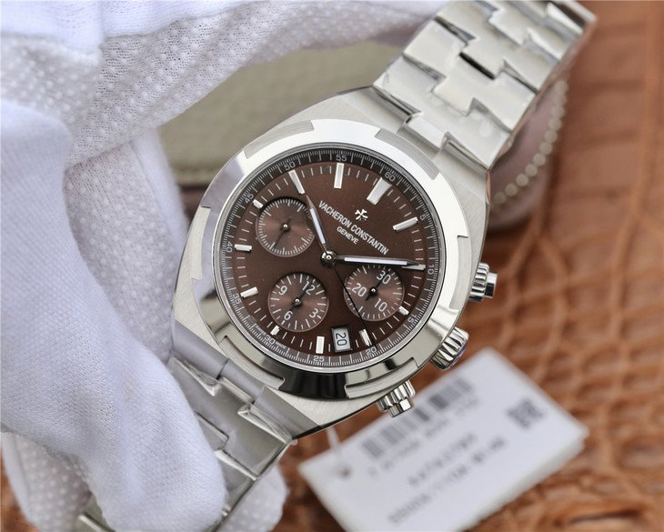 Vacheron Constantin Overseas Chronograph 5500V 110A B147