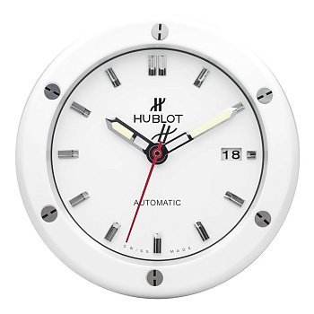 Настенные часы Hublot Classic Fusion