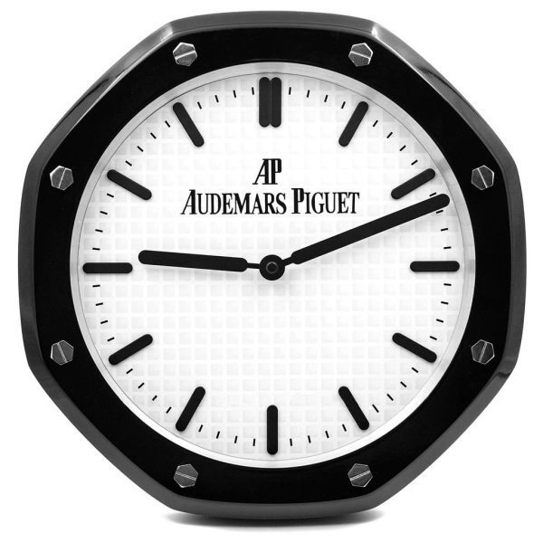 Настенные часы Audemars Piguet Royal Oak